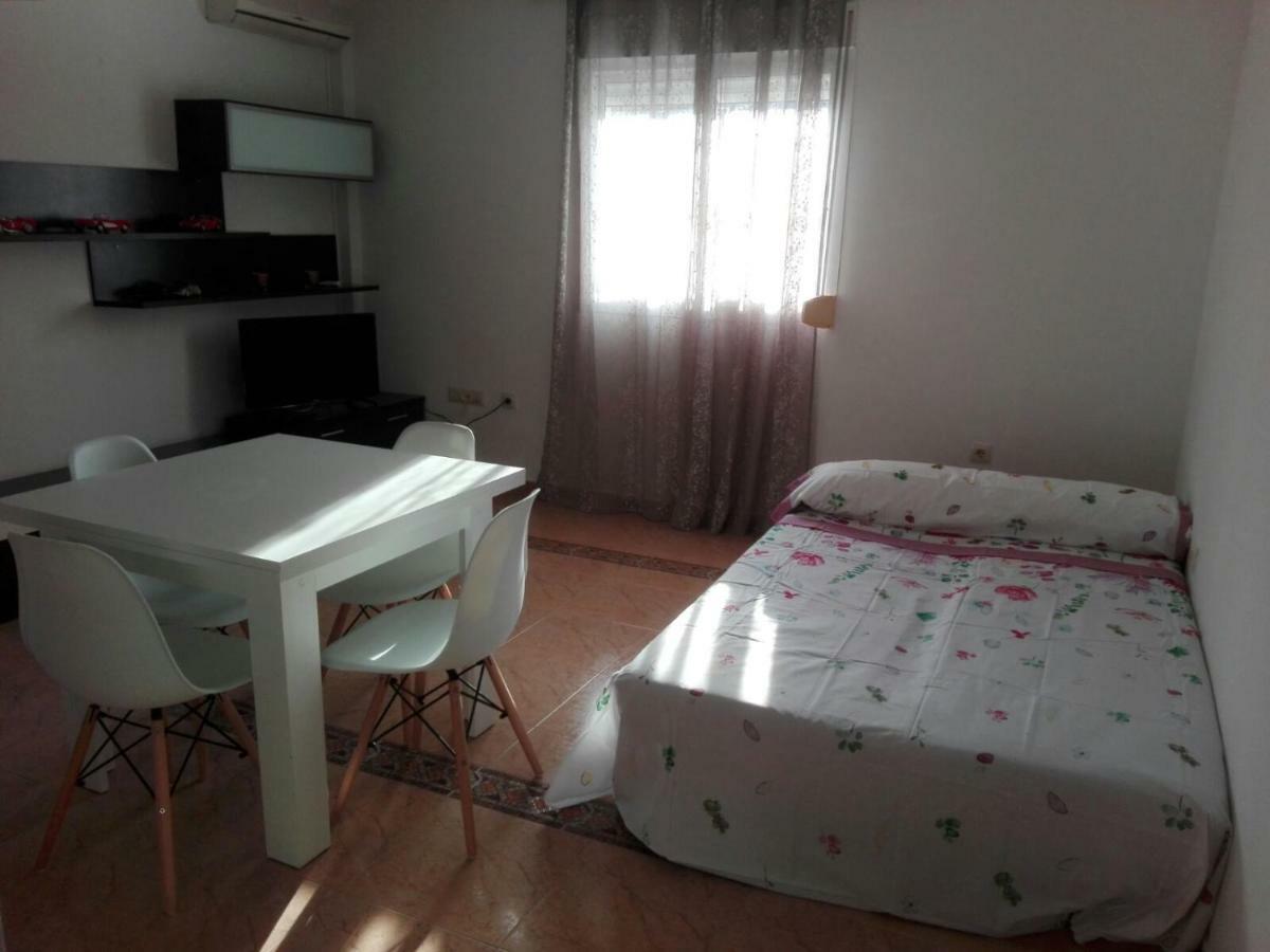 카로보네라스 Calle Malaga, 7 Bajo A 아파트 외부 사진